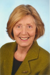 Frau Helga Engelke